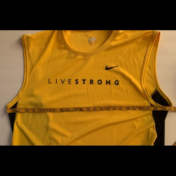 Nike muscle shirt live strong tank top - Picture 3 of 4